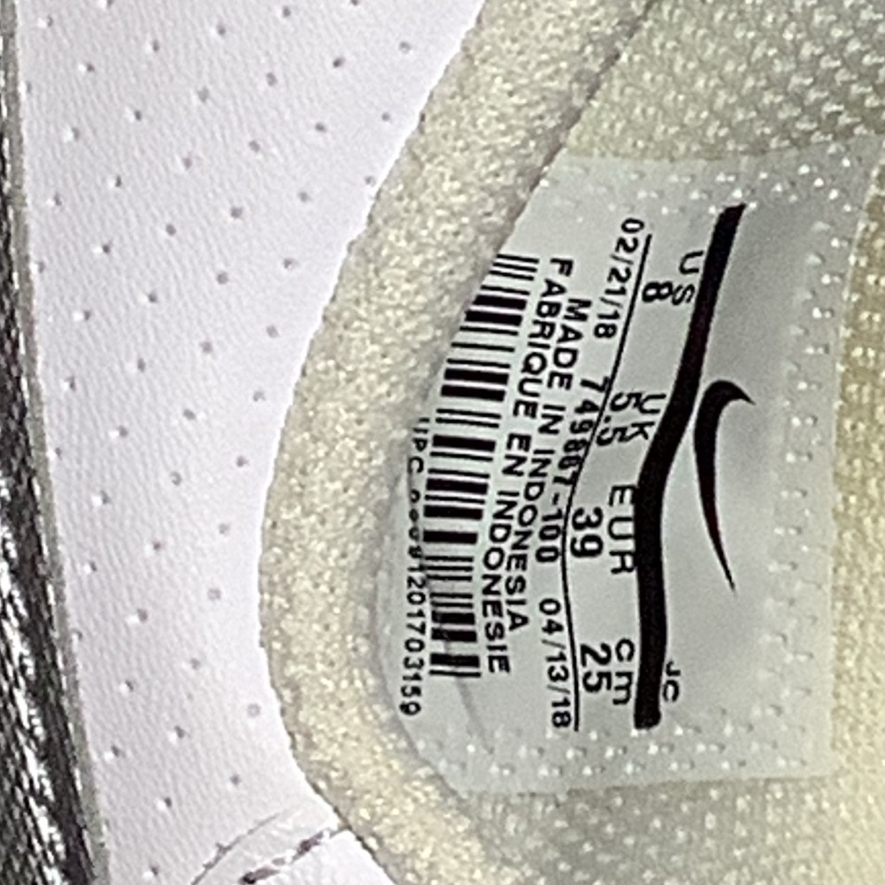 Nike White and Silver Low-Top Sneakers - Picture 6 of 13